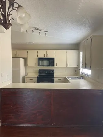 $2,100 | 1618 Bobolink Lane, Casselberry, FL 32707