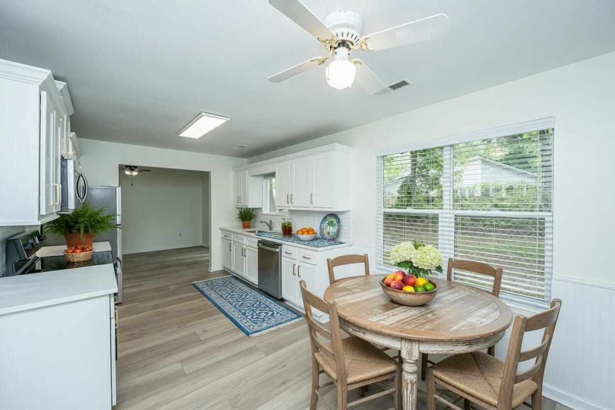 12 Inverary Court Charleston, SC 29414 - Photo 11 of 37 Kitchen (AI Staged).03