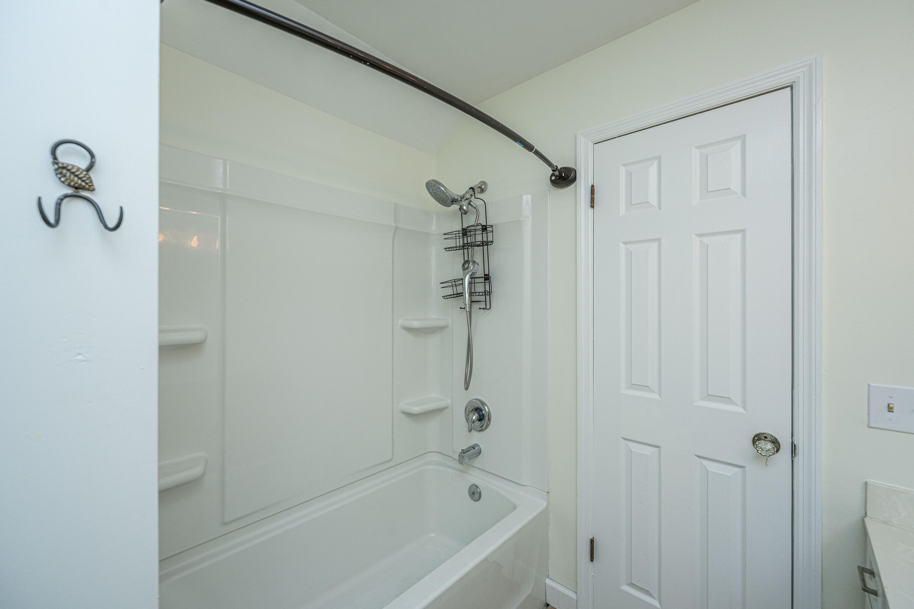 12 Inverary Court Charleston, SC 29414 - Photo 24 of 37 2nd Flr Primary Bath.3