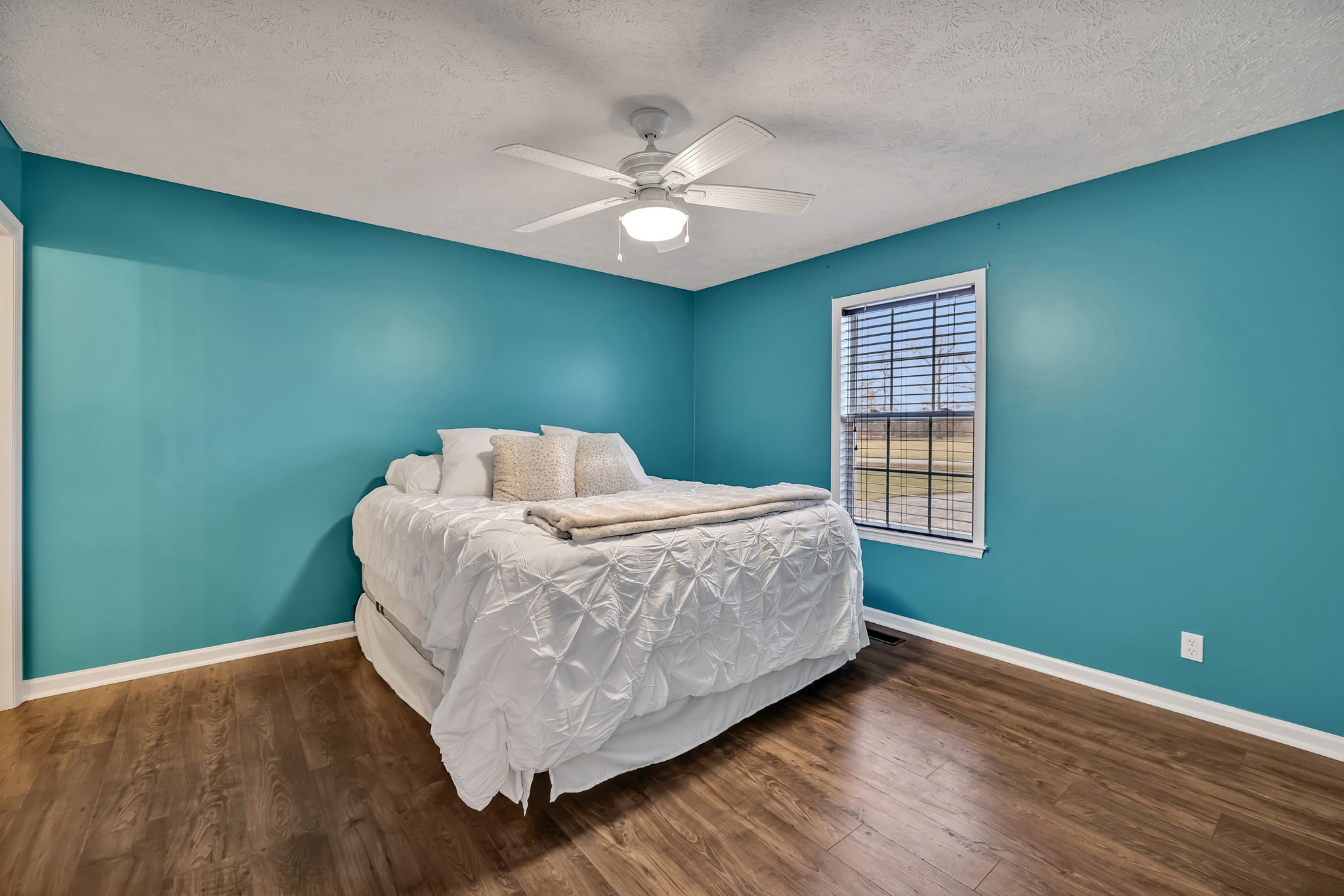 153 Spry Road Morrison, TN 37357 - Photo 9 of 19 a bedroom with a bed and a window