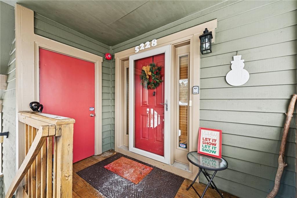 5228 Summit View Hidden Valley, PA 15502 - Photo 27 of 40 a view of entryway with a rug