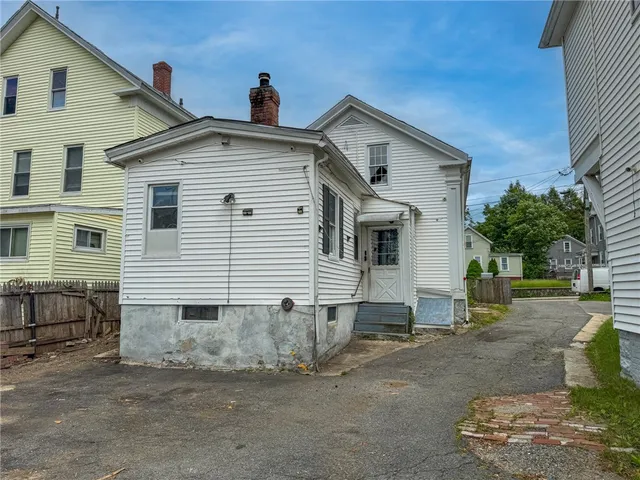 $209,000 | 233 Grove Street, Woonsocket, RI 02895