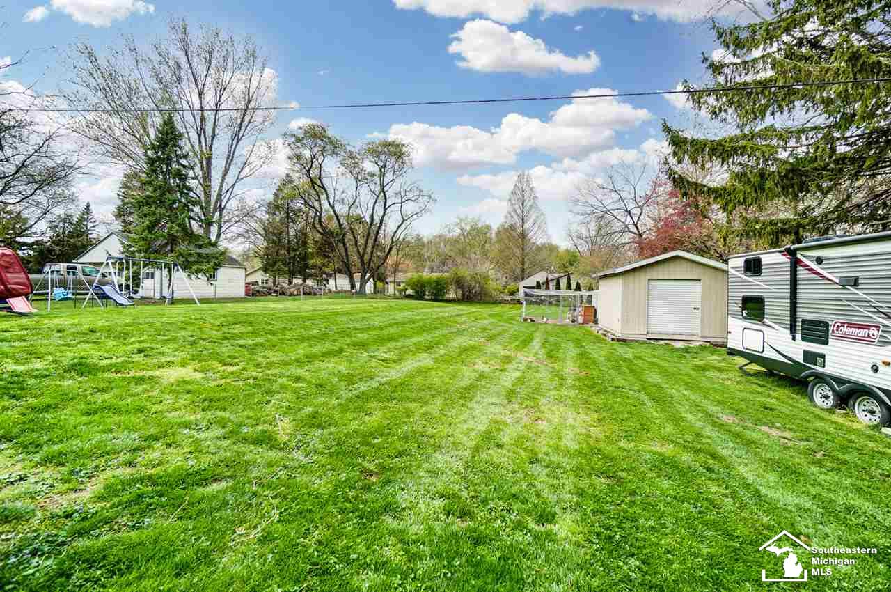 8851 Crabb Road Temperance, MI 48182 - Photo 49 of 52 50039455-48.JPG
