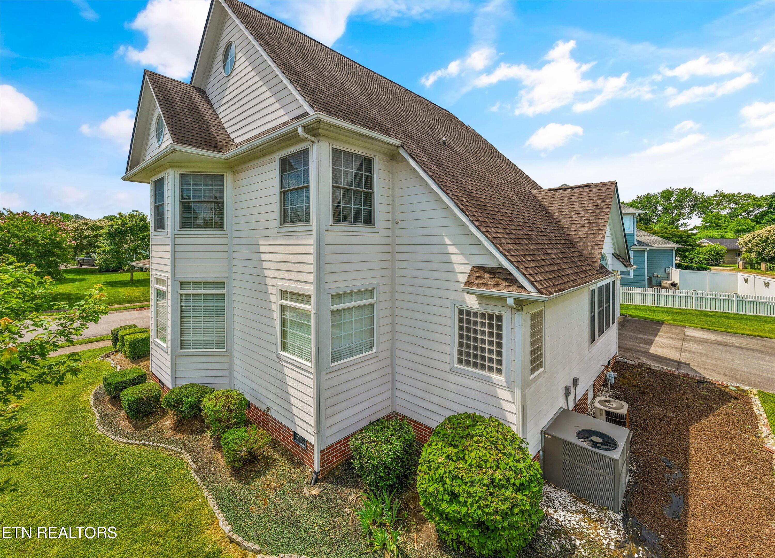 161 Liberty Court Oak Ridge, TN 37830 - Photo 37 of 45 Back Exterior
