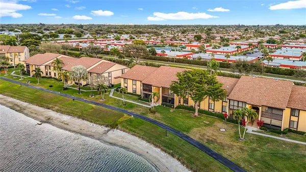 $1,800 | 826 Sky Pine Way, Unit G2, Greenacres, FL 33415