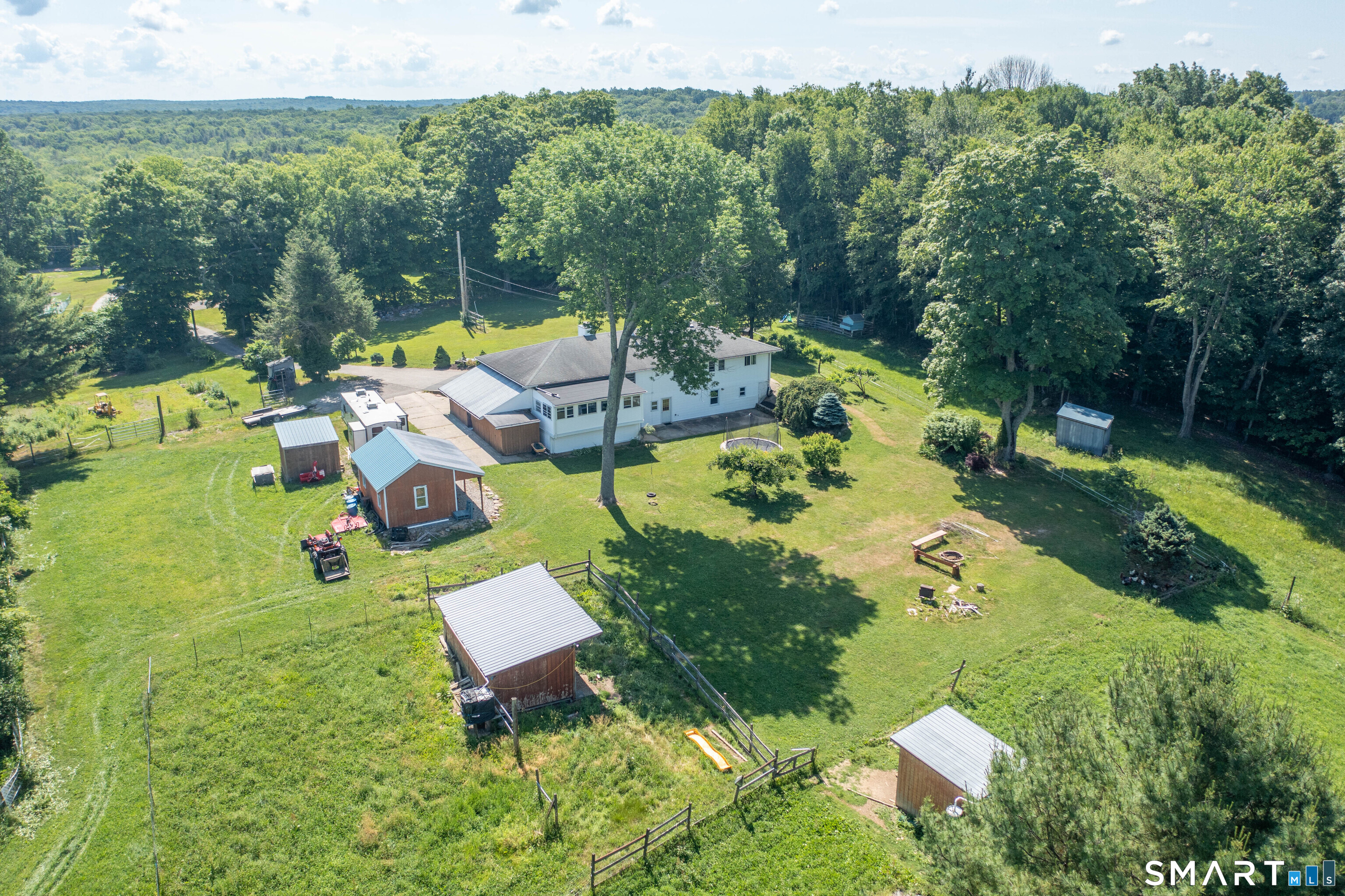 102 Pumpkin Hill Road Ashford, CT 06278 - Photo 3 of 38