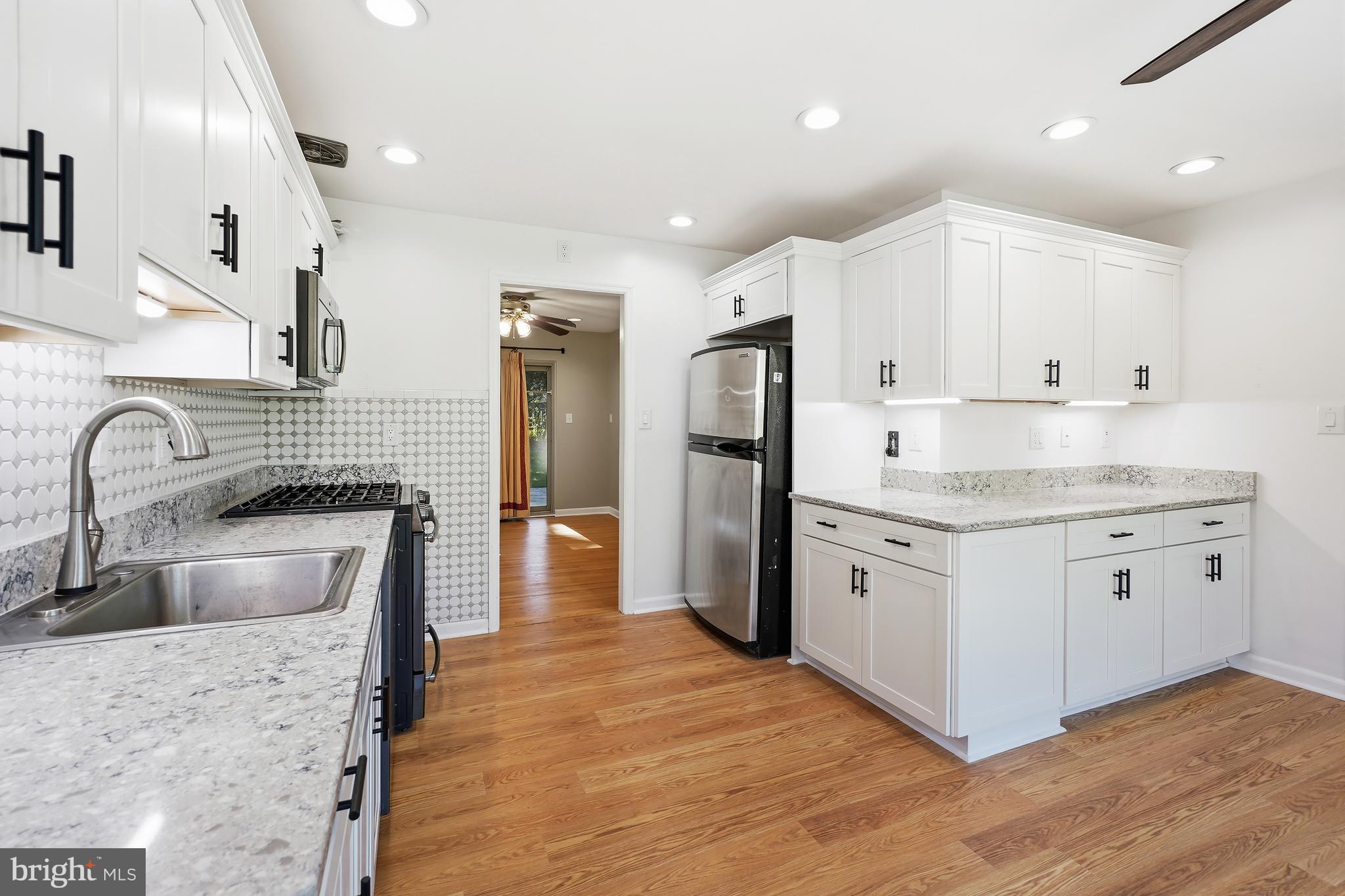 14905 Cobblestone Drive Silver Spring, MD 20905 - Photo 10 of 45