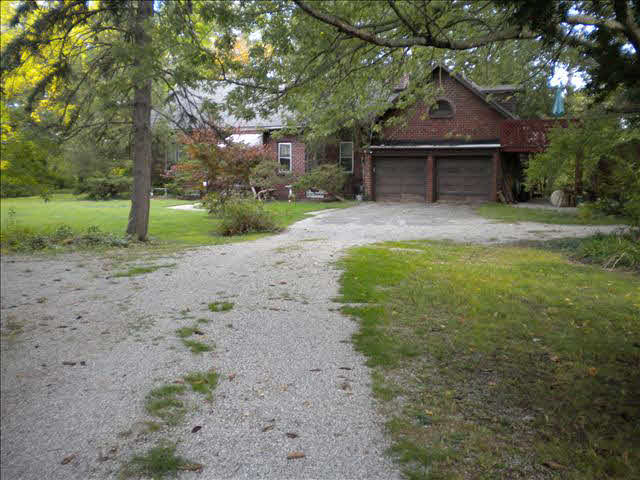 4016 South Custer Road Monroe, MI 48161 - Photo 3 of 20 20102391-2.JPG