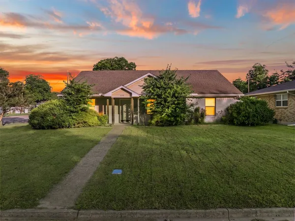 $279,900 | 210 South Reagan Street, West, TX 76691