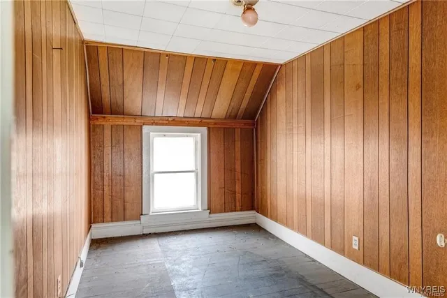 $229,500 | 1326 Lovejoy Street, Cheektowaga, NY 14206