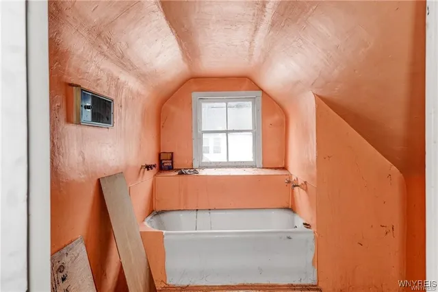 $229,500 | 1326 Lovejoy Street, Cheektowaga, NY 14206