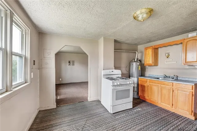 $229,500 | 1326 Lovejoy Street, Cheektowaga, NY 14206