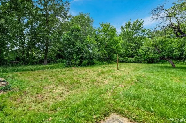 $229,500 | 1326 Lovejoy Street, Cheektowaga, NY 14206