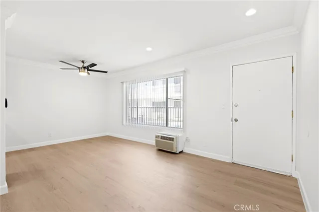 $1,895 | 20445 Saticoy Street, Unit 7, Winnetka, CA 91306