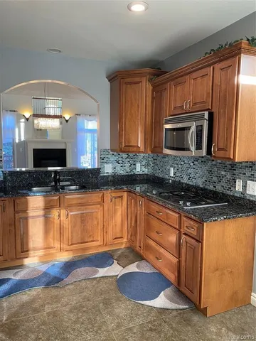 $3,500 | 1046 Lorenzo Court, Troy, MI 48085