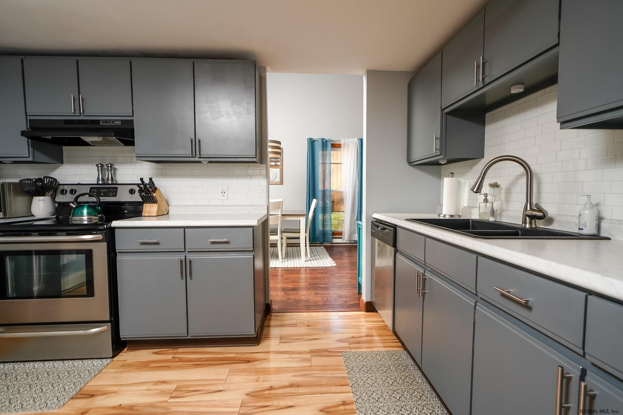 25 Thimbleberry Road Malta, NY 12020 - Photo 13 of 44 Photo 13