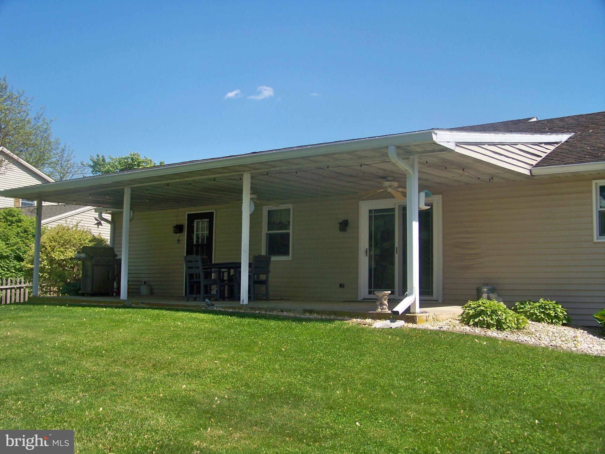 32 Green Acre Road Lititz, PA 17543 - Photo 3 of 21 front view of a house with a yard