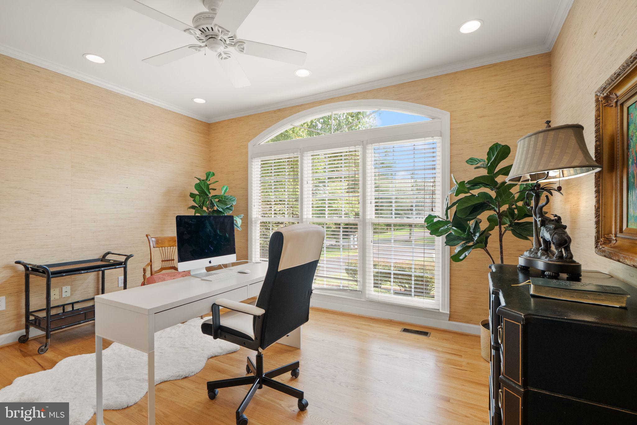 11110 Tommye Lane Reston, VA 20194 - Photo 10 of 76 Gallery Image 10