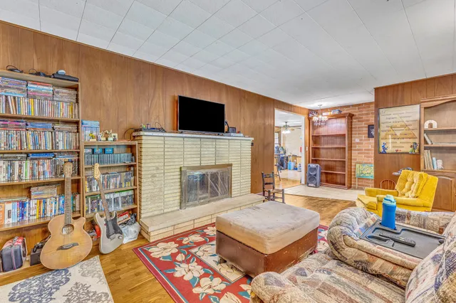 $230,000 | 2942 West McKinley Road, Rothbury, MI 49452