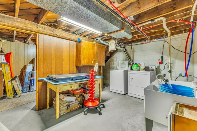 $230,000 | 2942 West McKinley Road, Rothbury, MI 49452