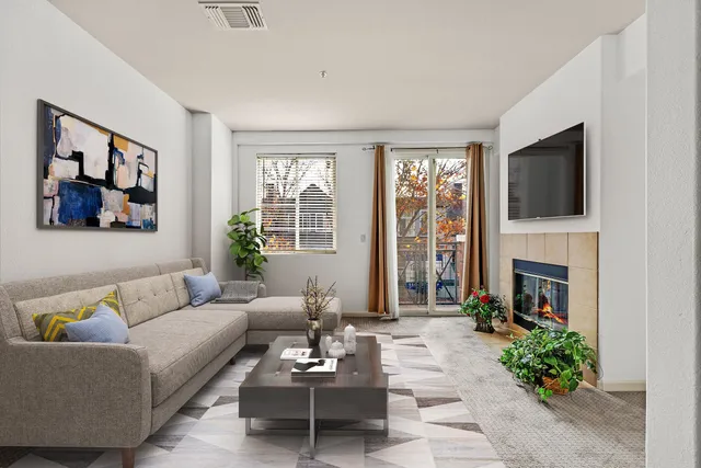 $649,000 | 710 City Walk Place, Unit 4, Hayward, CA 94541