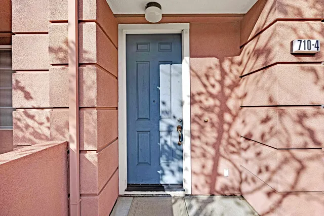 $649,000 | 710 City Walk Place, Unit 4, Hayward, CA 94541