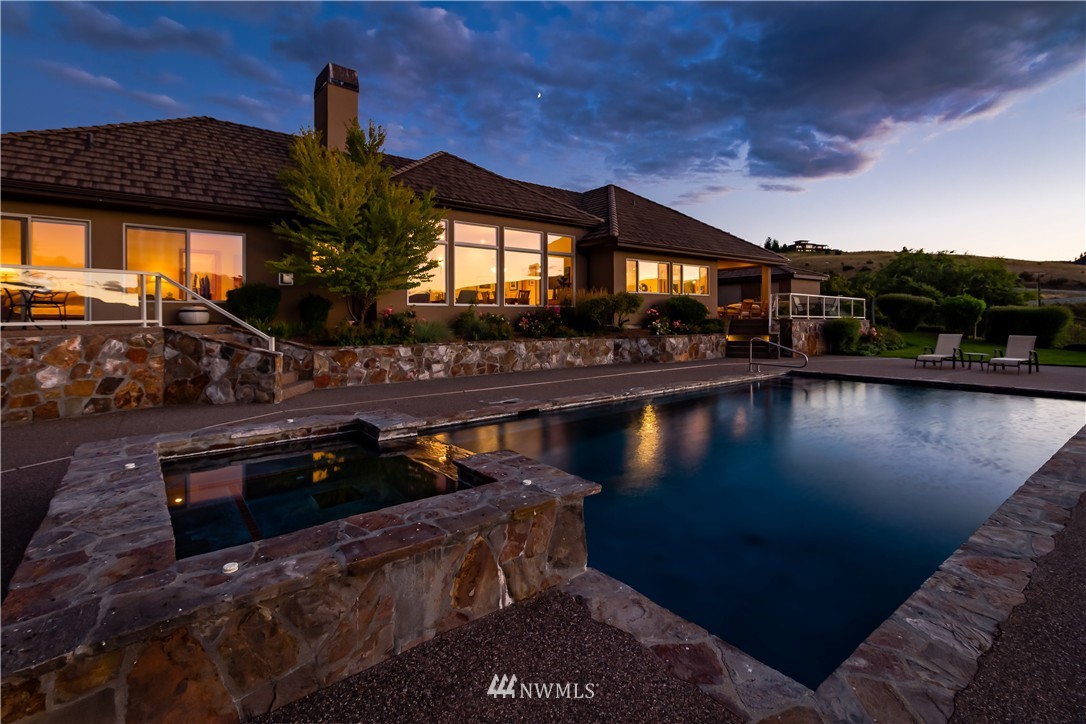 770 Hawks Meadow Road Chelan, WA 98816 - Photo 1 of 25 Gallery Image 1