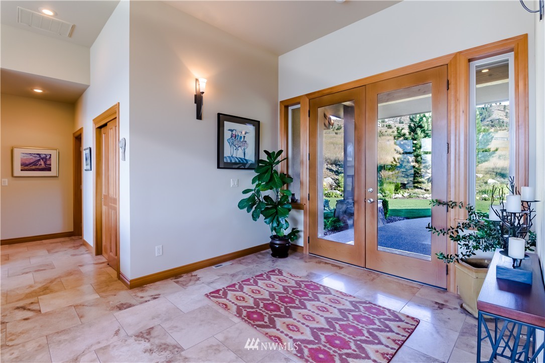 770 Hawks Meadow Road Chelan, WA 98816 - Photo 12 of 25 Gallery Image 12