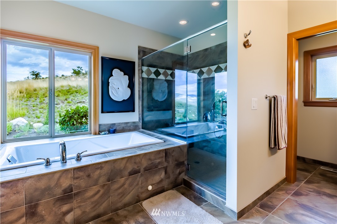 770 Hawks Meadow Road Chelan, WA 98816 - Photo 14 of 25 Gallery Image 14