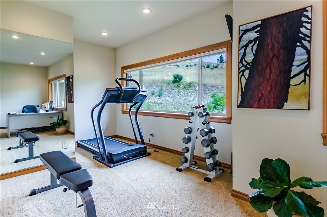770 Hawks Meadow Road Chelan, WA 98816 - Photo 16 of 25 Gallery Image 16