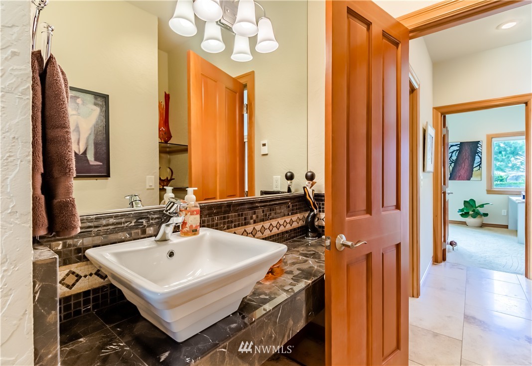 770 Hawks Meadow Road Chelan, WA 98816 - Photo 17 of 25 Gallery Image 17
