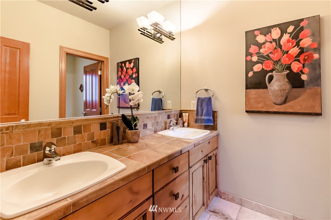 770 Hawks Meadow Road Chelan, WA 98816 - Photo 19 of 25 Gallery Image 19