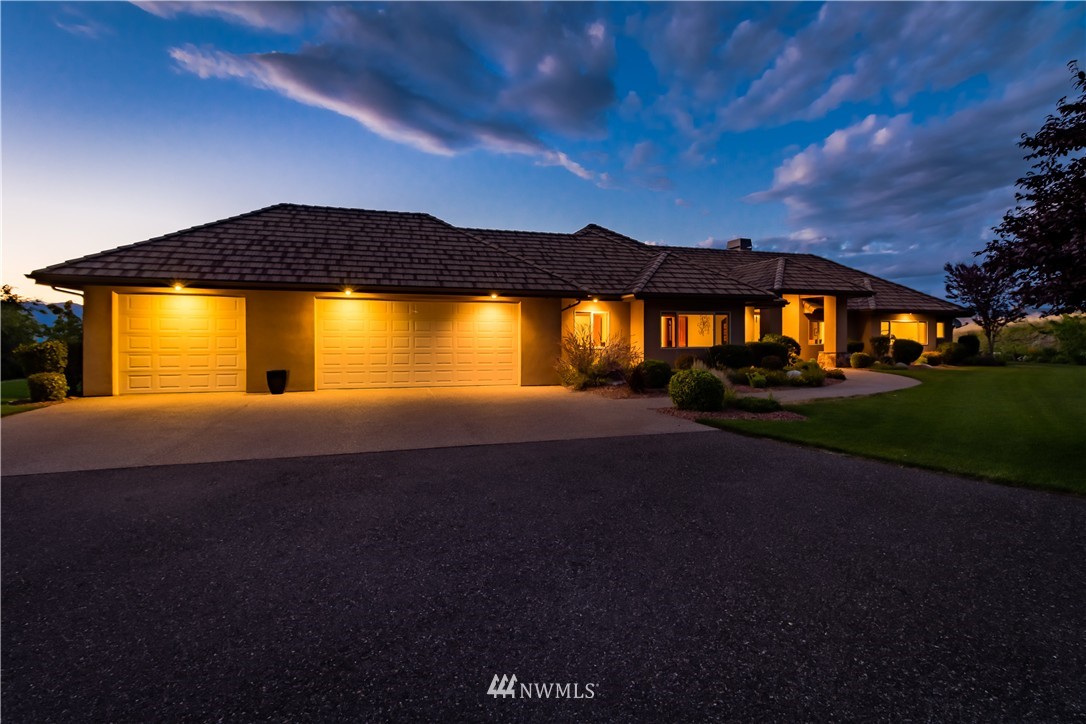 770 Hawks Meadow Road Chelan, WA 98816 - Photo 3 of 25 Gallery Image 3
