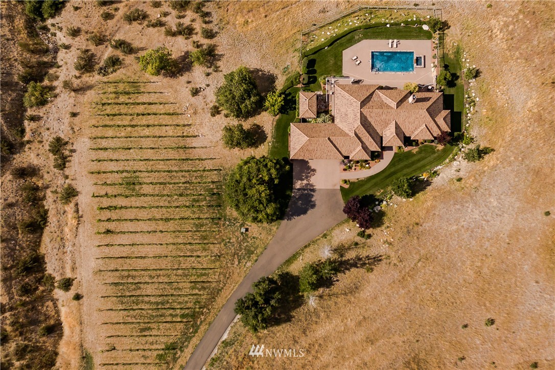 770 Hawks Meadow Road Chelan, WA 98816 - Photo 24 of 25 Gallery Image 24