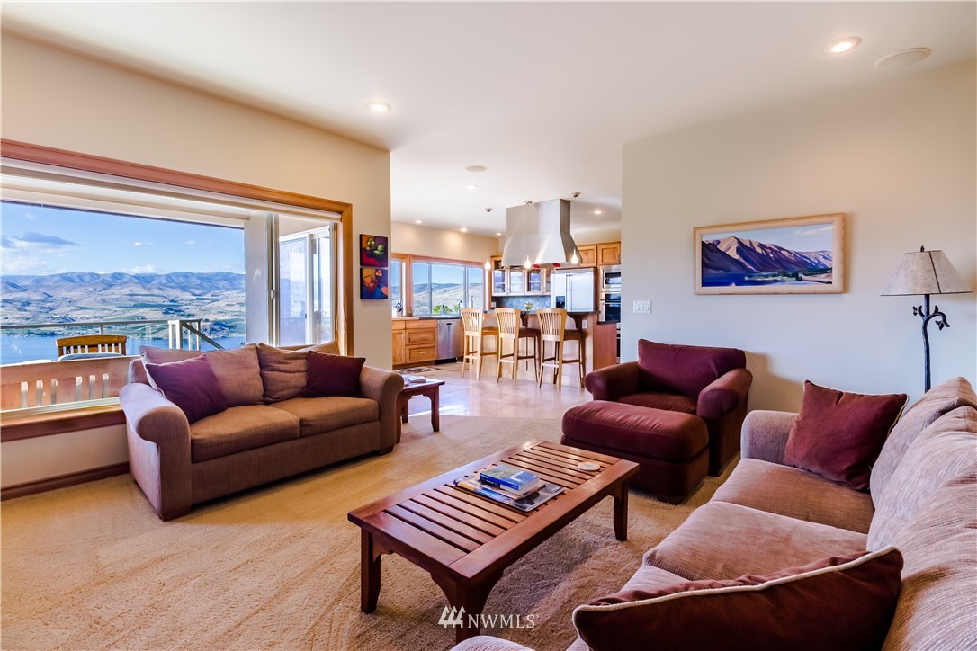 770 Hawks Meadow Road Chelan, WA 98816 - Photo 10 of 25 Gallery Image 10