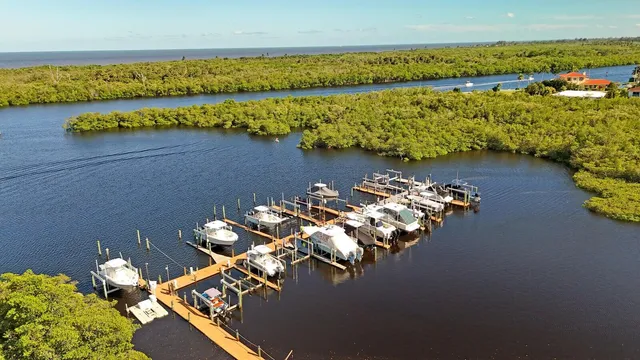 $9,950 | 8951 Southeast Marina Bay Drive, Hobe Sound, FL 33455