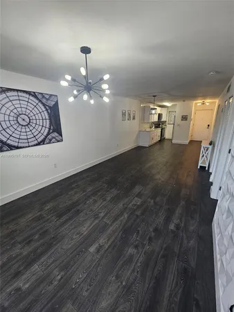 $2,500 | 6055 West 19th Avenue, Unit 209, Hialeah, FL 33012