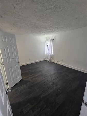 $2,500 | 6055 West 19th Avenue, Unit 209, Hialeah, FL 33012