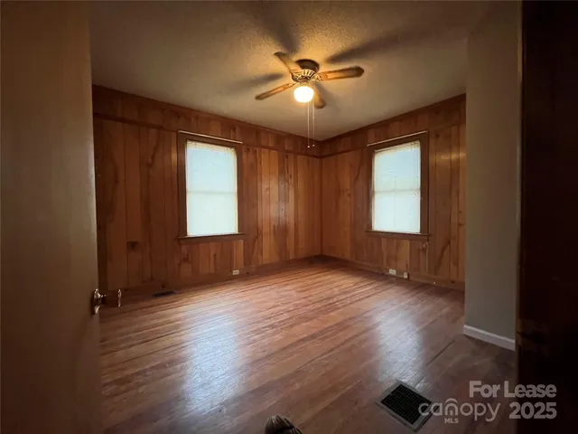 $1,800 | 8209 Moores Chapel Road, Charlotte, NC 28214