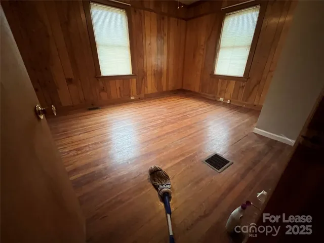 $1,800 | 8209 Moores Chapel Road, Charlotte, NC 28214