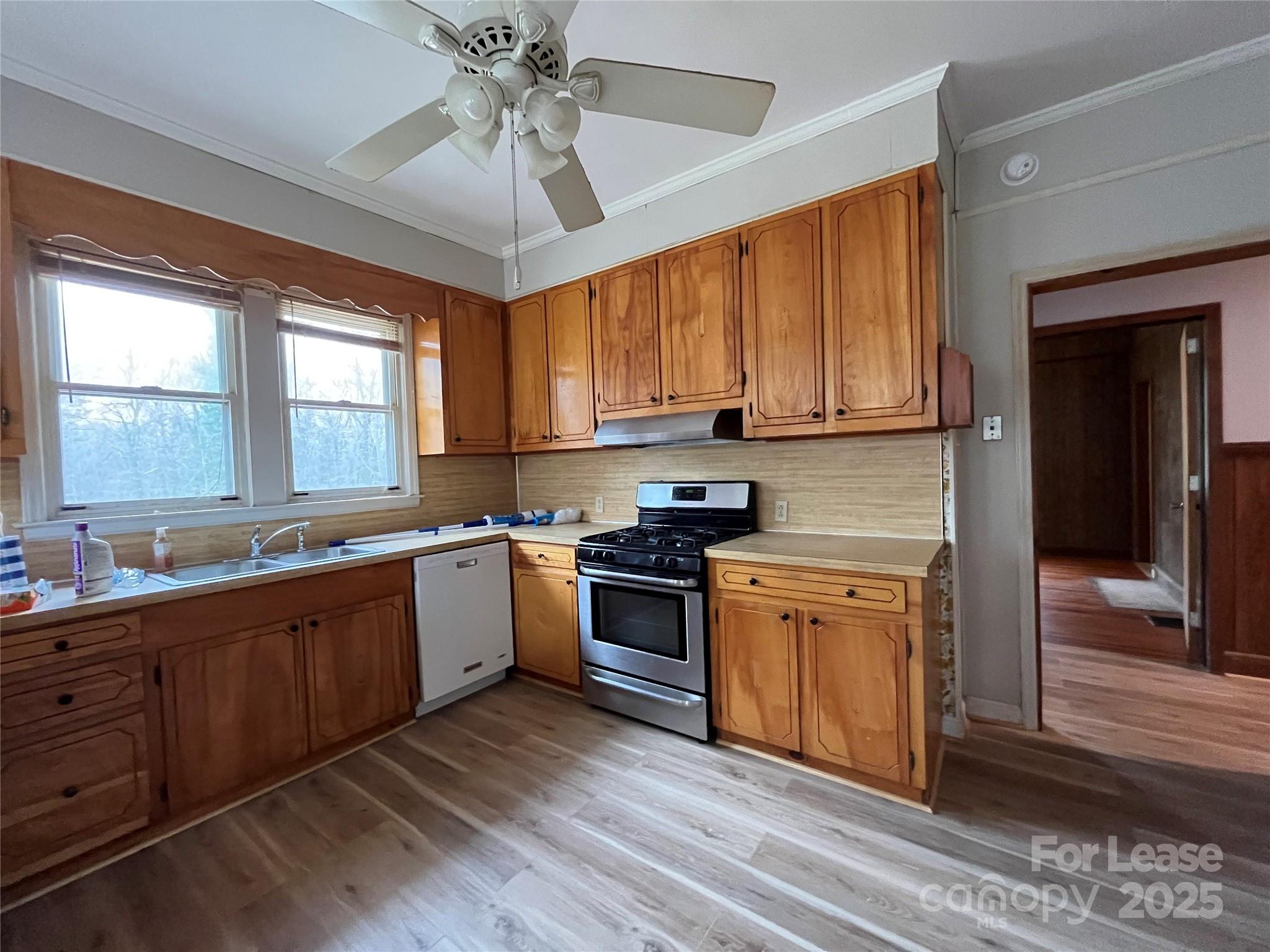 8209 Moores Chapel Road Charlotte, NC 28214 - Photo 17 of 27