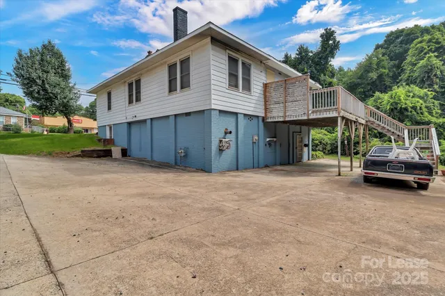 $1,800 | 8209 Moores Chapel Road, Charlotte, NC 28214