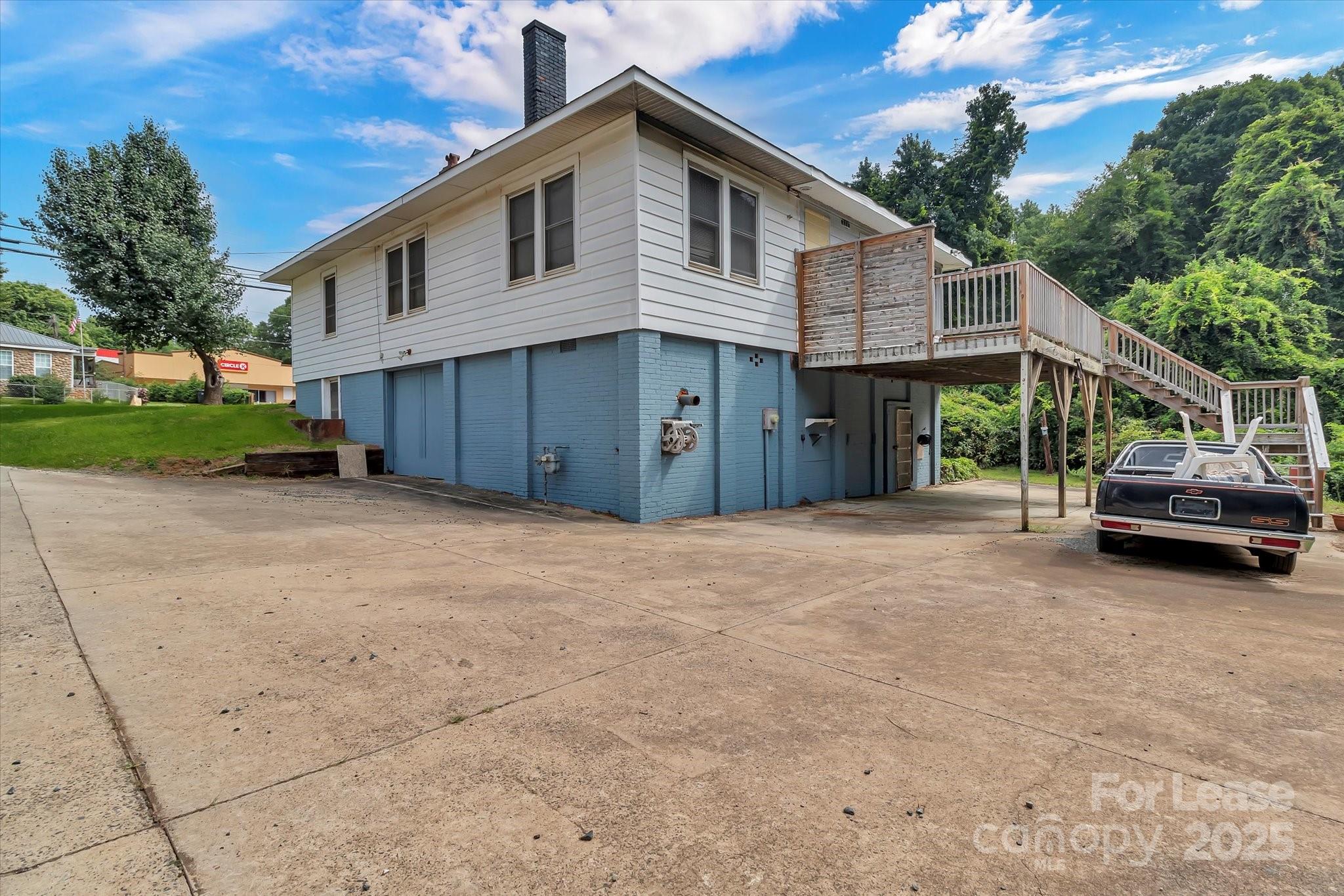 8209 Moores Chapel Road Charlotte, NC 28214 - Photo 7 of 27