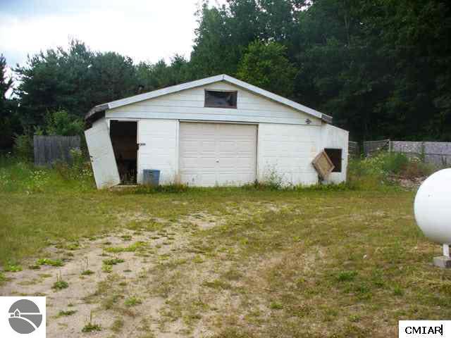 5485 West Baseline Road Weidman, MI 48893 - Photo 6 of 6 1766919-5.JPG