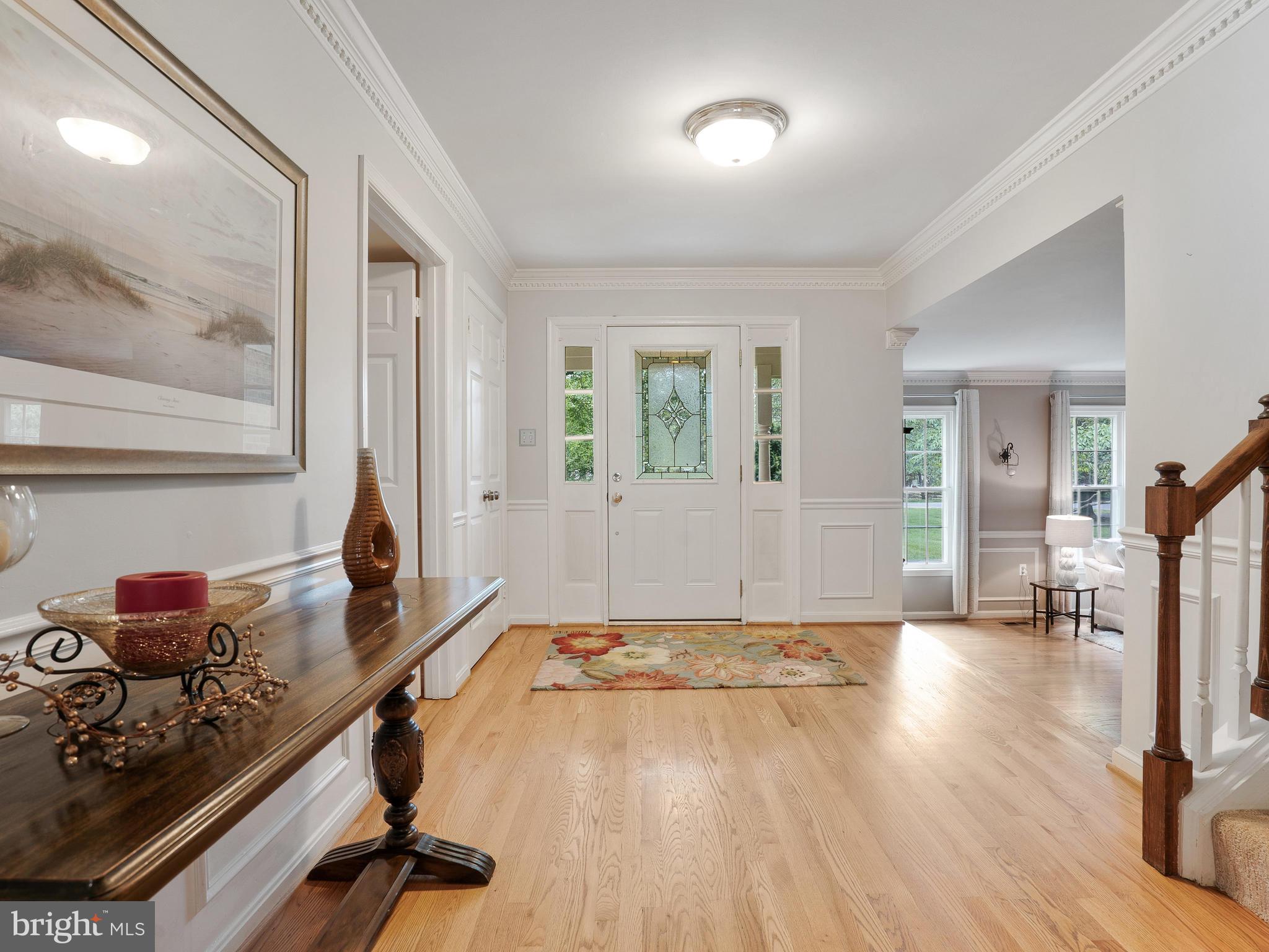 8801 Warfield Road Gaithersburg, MD 20882 - Photo 5 of 49 Foyer