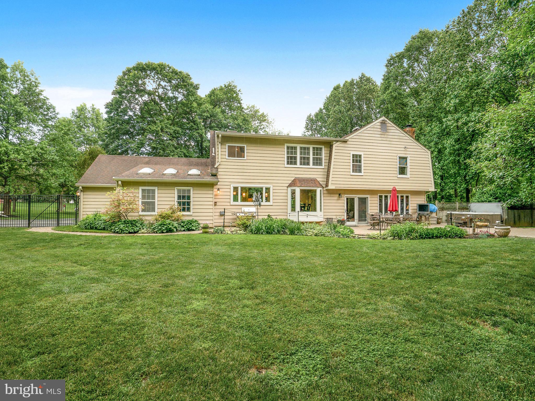 8801 Warfield Road Gaithersburg, MD 20882 - Photo 41 of 49 Exterior (rear)