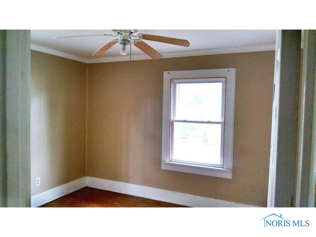 1824 Wyndhurst Road Toledo, OH 43607 - Photo 8 of 11 Bedroom.