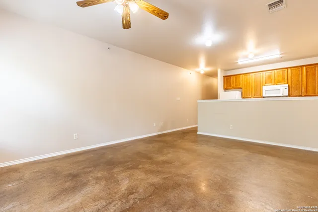 $1,100 | 10711 Mathom Landing, Unit 1, Universal City, TX 78148