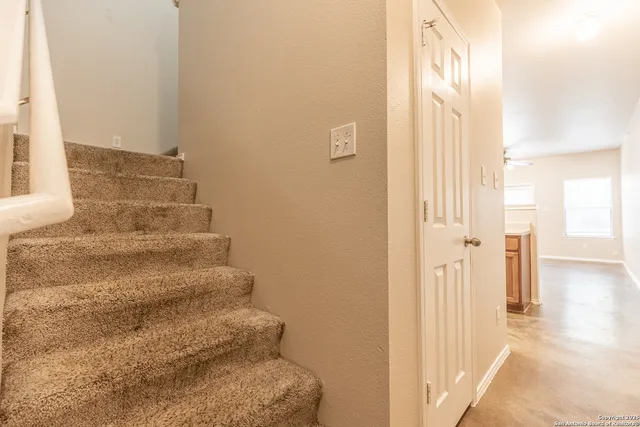 $1,100 | 10711 Mathom Landing, Unit 1, Universal City, TX 78148