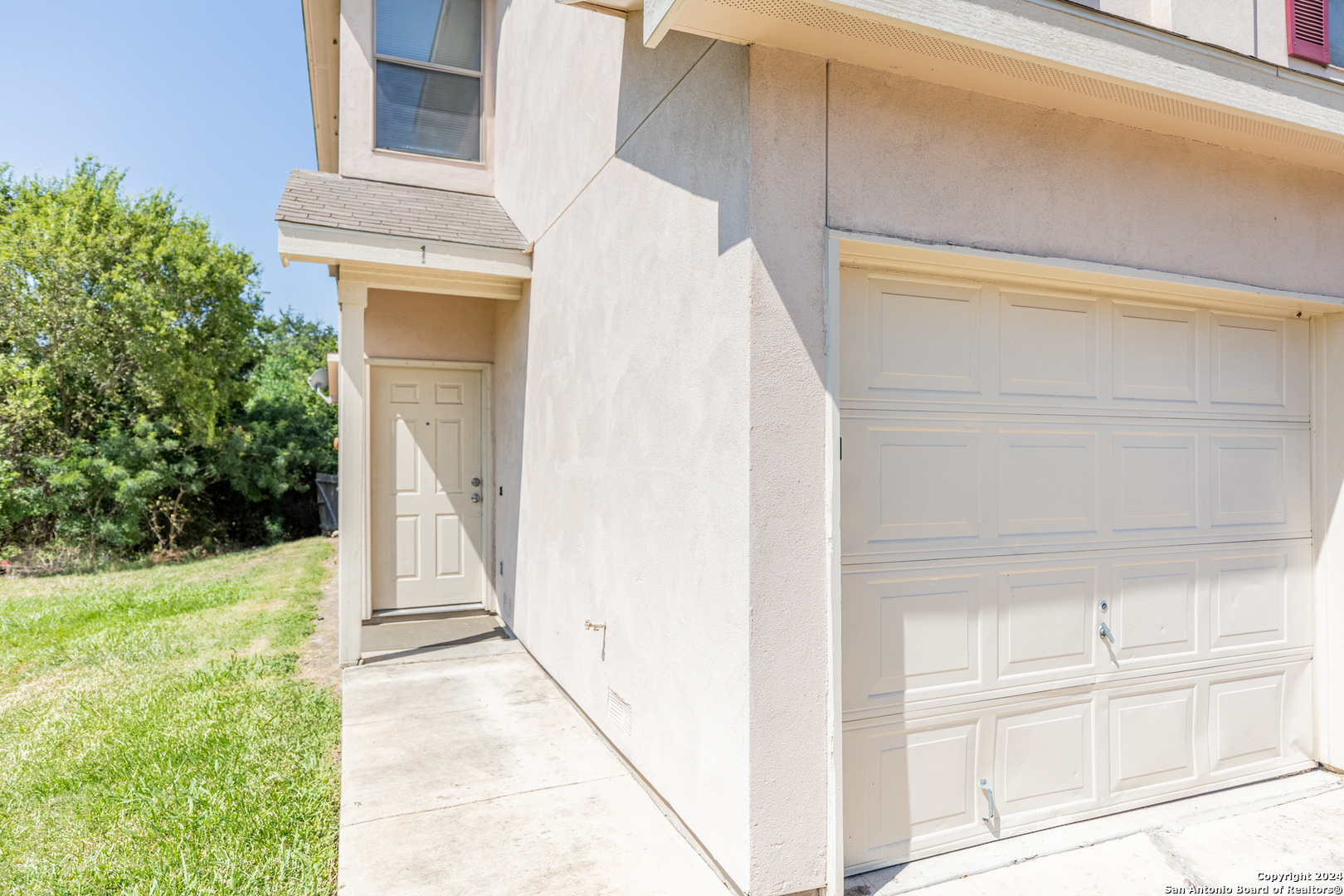 10711 Mathom Landing, Unit 1 Universal City, TX 78148 - Photo 3 of 31 a view of front door